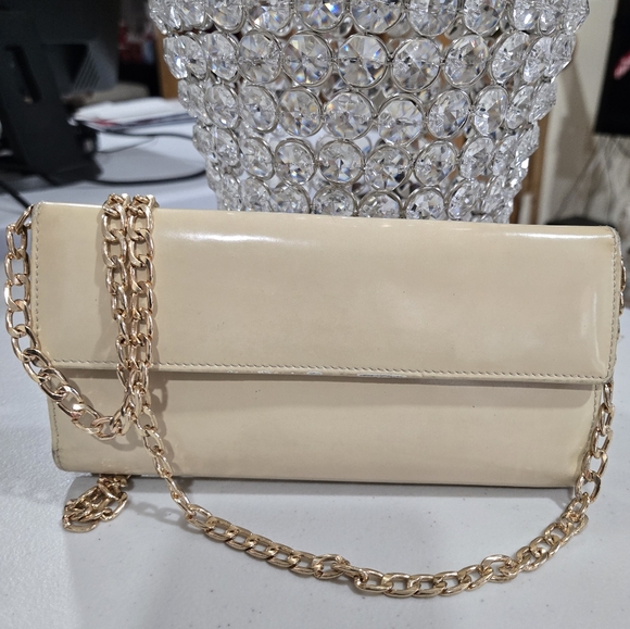 Gucci Wallet Cream Enameled/ Patent Leather - Picture 3 of 10